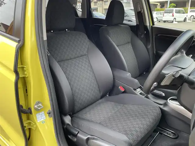 ホンダ フィット 13G Sパッケージ 静岡県 2014(平26)年 7.9万km アトラクトイエローパール 純正メーカーナビ/フルセグTV/DVD/CD/USB/Bluetooth/バックカメラ/純正エアロ/純正15インチアルミホイール/ビルトインETC/LEDライト/スマートキー2個/プッシュスタート/新車時保証書/取扱説明書