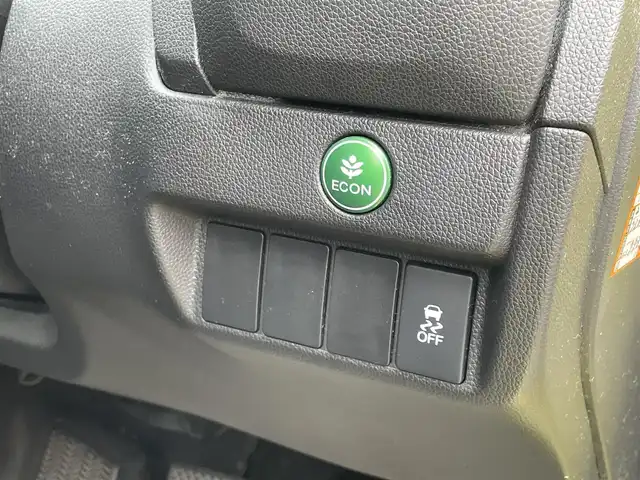ホンダ フィット 13G Sパッケージ 静岡県 2014(平26)年 7.9万km アトラクトイエローパール 純正メーカーナビ/フルセグTV/DVD/CD/USB/Bluetooth/バックカメラ/純正エアロ/純正15インチアルミホイール/ビルトインETC/LEDライト/スマートキー2個/プッシュスタート/新車時保証書/取扱説明書