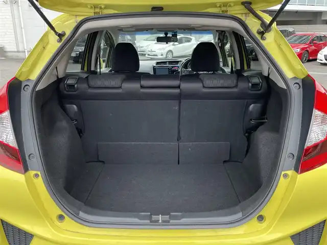 ホンダ フィット 13G Sパッケージ 静岡県 2014(平26)年 7.9万km アトラクトイエローパール 純正メーカーナビ/フルセグTV/DVD/CD/USB/Bluetooth/バックカメラ/純正エアロ/純正15インチアルミホイール/ビルトインETC/LEDライト/スマートキー2個/プッシュスタート/新車時保証書/取扱説明書