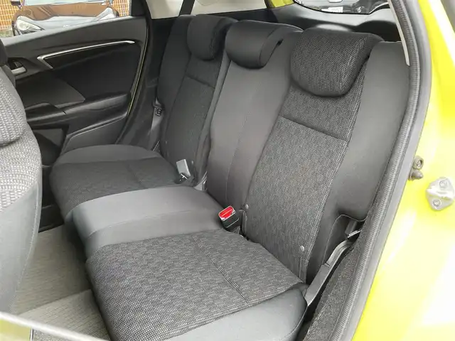 ホンダ フィット 13G Sパッケージ 静岡県 2014(平26)年 7.9万km アトラクトイエローパール 純正メーカーナビ/フルセグTV/DVD/CD/USB/Bluetooth/バックカメラ/純正エアロ/純正15インチアルミホイール/ビルトインETC/LEDライト/スマートキー2個/プッシュスタート/新車時保証書/取扱説明書