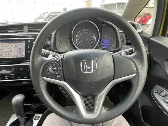 ホンダ フィット 13G Sパッケージ 静岡県 2014(平26)年 7.9万km アトラクトイエローパール 純正メーカーナビ/フルセグTV/DVD/CD/USB/Bluetooth/バックカメラ/純正エアロ/純正15インチアルミホイール/ビルトインETC/LEDライト/スマートキー2個/プッシュスタート/新車時保証書/取扱説明書