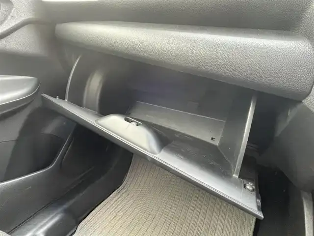 ホンダ フィット 13G Sパッケージ 静岡県 2014(平26)年 7.9万km アトラクトイエローパール 純正メーカーナビ/フルセグTV/DVD/CD/USB/Bluetooth/バックカメラ/純正エアロ/純正15インチアルミホイール/ビルトインETC/LEDライト/スマートキー2個/プッシュスタート/新車時保証書/取扱説明書