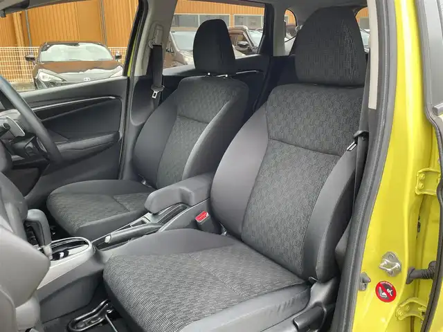 ホンダ フィット 13G Sパッケージ 静岡県 2014(平26)年 7.9万km アトラクトイエローパール 純正メーカーナビ/フルセグTV/DVD/CD/USB/Bluetooth/バックカメラ/純正エアロ/純正15インチアルミホイール/ビルトインETC/LEDライト/スマートキー2個/プッシュスタート/新車時保証書/取扱説明書