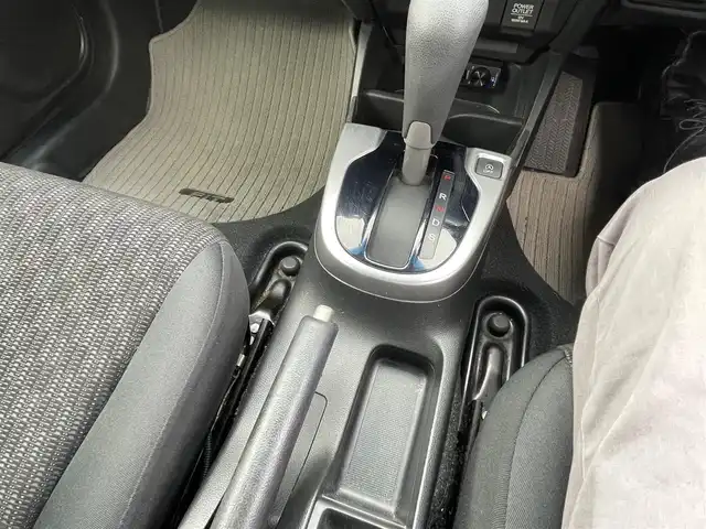 ホンダ フィット 13G Sパッケージ 静岡県 2014(平26)年 7.9万km アトラクトイエローパール 純正メーカーナビ/フルセグTV/DVD/CD/USB/Bluetooth/バックカメラ/純正エアロ/純正15インチアルミホイール/ビルトインETC/LEDライト/スマートキー2個/プッシュスタート/新車時保証書/取扱説明書