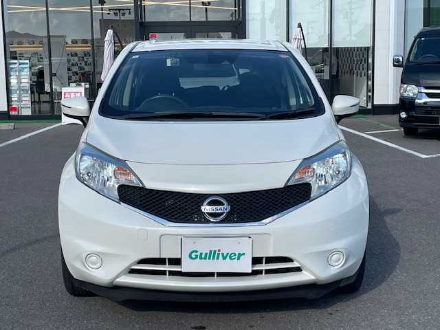 日産 ノート X 長崎県 2016(平28)年 3.8万km ブリリアントホワイトパール プッシュスタート/社外SDナビ/CD/DVD/ワンセグTV/エマージェンシーブレーキ/ドライブレコーダー/ウィンカーミラー/キセノンライト/スマートキー×2/ETC