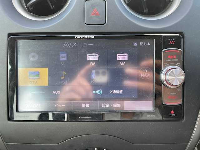 日産 ノート X 長崎県 2016(平28)年 3.8万km ブリリアントホワイトパール プッシュスタート/社外SDナビ/CD/DVD/ワンセグTV/エマージェンシーブレーキ/ドライブレコーダー/ウィンカーミラー/キセノンライト/スマートキー×2/ETC