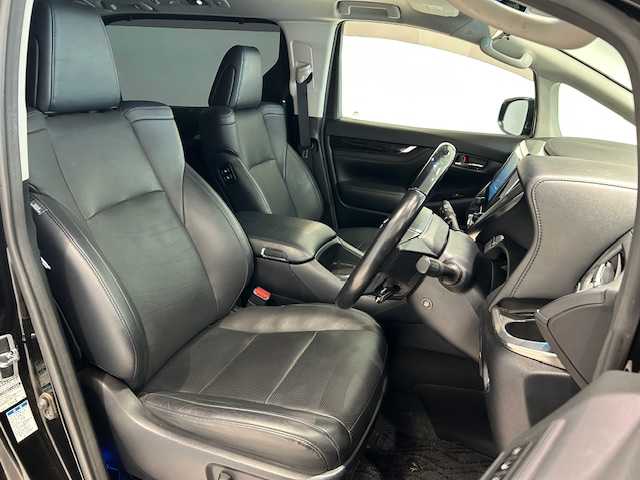 トヨタ アルファードハイブリット SR Cパッケージ 宮城県 2018(平30)年 4万km ブラック 4WD/寒冷地仕様/サンルーフ/ナイトビジョン/モデリスタエアロ/シグネチャーブレード/シーケンシャルウィンカー/デジタルインナーミラー/JBLプレミアムサウンドシステム/後席用モニター/純正ナビ/アラウンドビューモニター/フルセグTV/Bluetooth、CD、DVD、ブルーレイ/プリクラッシュセーフティー/クルーズコントロール/レーンキープアシスト/オートマチックハイビーム/ブラインドスポットモニター/前後コーナーセンサー/ロードサインアシスト/MTモード付きAT/ワイパーヒーター/100V充電/電動リアゲート/ハンドルヒーター/本革レザーシート/3列シート/オットマン/エアーシート/シートヒーター/シートメモリー/パワーシート/三眼LEDヘッドライト/フォグランプ/オートライト/純正アルミホイール/純正ビルトインETC2.0/純正フロアマット/全方位ドライブレコーダー/プッシュスタート