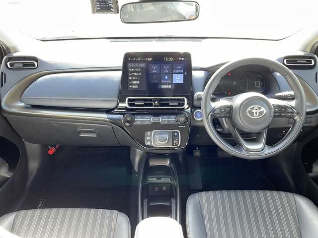 トヨタ アクア Z 沖縄県 2021(令3)年 7.1万km クリアベージュメタリック 純正ディスプレイオーディオ（Bluetooth・TV）/バックカメラ/ETC/シートヒーター/パワーシート/ドライブレコーダー/コーナーセンサー/衝突軽減システム/オートライト/BSM/革巻きステアリング/ステアリングスイッチ/電動格納ミラー/LEDヘッドライト