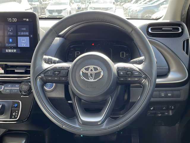 トヨタ アクア Z 沖縄県 2021(令3)年 7.1万km クリアベージュメタリック 純正ディスプレイオーディオ（Bluetooth・TV）/バックカメラ/ETC/シートヒーター/パワーシート/ドライブレコーダー/コーナーセンサー/衝突軽減システム/オートライト/BSM/革巻きステアリング/ステアリングスイッチ/電動格納ミラー/LEDヘッドライト