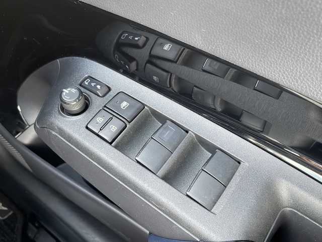トヨタ アクア Z 沖縄県 2021(令3)年 7.1万km クリアベージュメタリック 純正ディスプレイオーディオ（Bluetooth・TV）/バックカメラ/ETC/シートヒーター/パワーシート/ドライブレコーダー/コーナーセンサー/衝突軽減システム/オートライト/BSM/革巻きステアリング/ステアリングスイッチ/電動格納ミラー/LEDヘッドライト