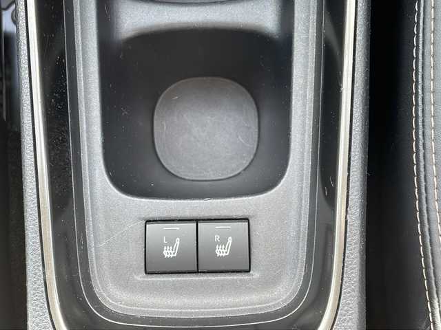 トヨタ アクア Z 沖縄県 2021(令3)年 7.1万km クリアベージュメタリック 純正ディスプレイオーディオ（Bluetooth・TV）/バックカメラ/ETC/シートヒーター/パワーシート/ドライブレコーダー/コーナーセンサー/衝突軽減システム/オートライト/BSM/革巻きステアリング/ステアリングスイッチ/電動格納ミラー/LEDヘッドライト