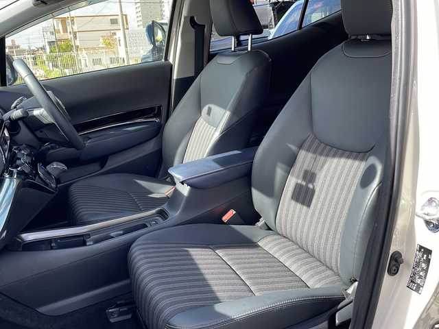 トヨタ アクア Z 沖縄県 2021(令3)年 7.1万km クリアベージュメタリック 純正ディスプレイオーディオ（Bluetooth・TV）/バックカメラ/ETC/シートヒーター/パワーシート/ドライブレコーダー/コーナーセンサー/衝突軽減システム/オートライト/BSM/革巻きステアリング/ステアリングスイッチ/電動格納ミラー/LEDヘッドライト