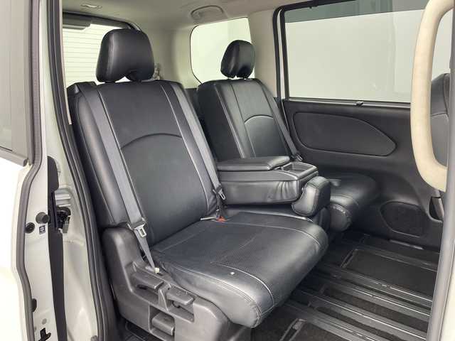 日産 セレナ ハイウェイスター V 愛知県 2019(令1)年 10.7万km ブリリアントホワイトパール 11型ナビ・フルセグTV/アルパインフリップダウンモニター/アラウンドビューモニター/両側パワースライドドア/スマートキー/LEDヘッドライト/プロパイロット/ETC