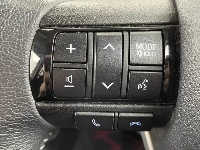 トヨタ ハイラックス Z 大阪府 2021(令3)年 3.5万km スーパーホワイトⅡ 禁煙車/プリクラッシュセーフティ　PCS/　・レーンディパーチャーアラート　LDA/　・レーダークルーズコントロール　ACC/　・ロードサインアシスト　RSA/　・先行車発進告知機能/純正ナビ/　Bluetooth/AM/FM/CD/DVD/AUX/ワンセグ/バックカメラ/LEDオートライト/スマートキー/純正ETC/MTモード付AT/革巻きステアリング/ステアリングスイッチ/電動格納ウィンカーミラー/トノカバー