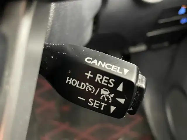 トヨタ ハイラックス Z 大阪府 2021(令3)年 3.5万km スーパーホワイトⅡ 禁煙車/プリクラッシュセーフティ　PCS/　・レーンディパーチャーアラート　LDA/　・レーダークルーズコントロール　ACC/　・ロードサインアシスト　RSA/　・先行車発進告知機能/純正ナビ/　Bluetooth/AM/FM/CD/DVD/AUX/ワンセグ/バックカメラ/LEDオートライト/スマートキー/純正ETC/MTモード付AT/革巻きステアリング/ステアリングスイッチ/電動格納ウィンカーミラー/トノカバー