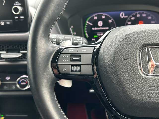 ホンダ ＺＲ－Ｖ ハイブリッド e:HEV Z 千葉県 2023(令5)年 5.6万km スーパープラチナグレーメタリック ナビ　全方位カメラ　革シート　ＢＯＳＥサウンド　置くだけ充電　ＢＴ　ＵＳＢ　フルセグ　スマホ連携　シートヒーター　パワーシート　パドルシフト　ドラレコ　ＢＳＭ　ＥＴＣ　電動リアドア　ＬＥＤ 18AW