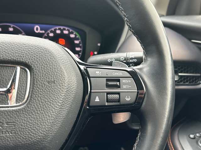 ホンダ ＺＲ－Ｖ ハイブリッド e:HEV Z 千葉県 2023(令5)年 5.6万km スーパープラチナグレーメタリック ナビ　全方位カメラ　革シート　ＢＯＳＥサウンド　置くだけ充電　ＢＴ　ＵＳＢ　フルセグ　スマホ連携　シートヒーター　パワーシート　パドルシフト　ドラレコ　ＢＳＭ　ＥＴＣ　電動リアドア　ＬＥＤ 18AW