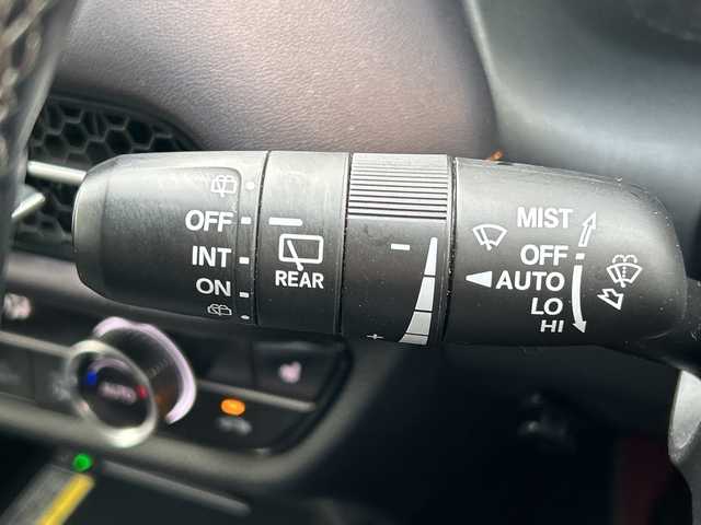 ホンダ ＺＲ－Ｖ ハイブリッド e:HEV Z 千葉県 2023(令5)年 5.6万km スーパープラチナグレーメタリック ナビ　全方位カメラ　革シート　ＢＯＳＥサウンド　置くだけ充電　ＢＴ　ＵＳＢ　フルセグ　スマホ連携　シートヒーター　パワーシート　パドルシフト　ドラレコ　ＢＳＭ　ＥＴＣ　電動リアドア　ＬＥＤ 18AW