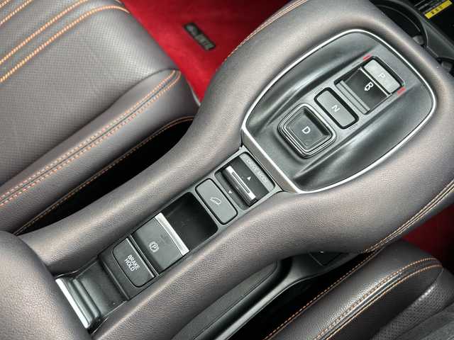 ホンダ ＺＲ－Ｖ ハイブリッド e:HEV Z 千葉県 2023(令5)年 5.6万km スーパープラチナグレーメタリック ナビ　全方位カメラ　革シート　ＢＯＳＥサウンド　置くだけ充電　ＢＴ　ＵＳＢ　フルセグ　スマホ連携　シートヒーター　パワーシート　パドルシフト　ドラレコ　ＢＳＭ　ＥＴＣ　電動リアドア　ＬＥＤ 18AW