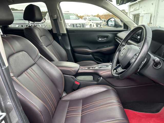 ホンダ ＺＲ－Ｖ ハイブリッド e:HEV Z 千葉県 2023(令5)年 5.6万km スーパープラチナグレーメタリック ナビ　全方位カメラ　革シート　ＢＯＳＥサウンド　置くだけ充電　ＢＴ　ＵＳＢ　フルセグ　スマホ連携　シートヒーター　パワーシート　パドルシフト　ドラレコ　ＢＳＭ　ＥＴＣ　電動リアドア　ＬＥＤ 18AW