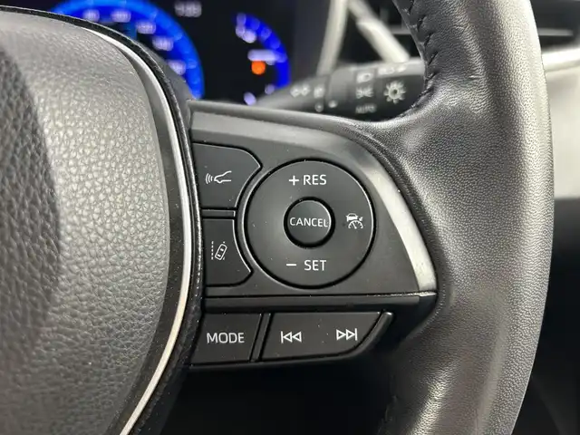 トヨタ カローラ スポーツ G Z 愛知県 2019(令1)年 3.5万km ホワイトパールクリスタルシャイン 禁煙車/純正7インチナビ/（AM/FM/Bluetooth/USB)/バックカメラ/トヨタセーフティセンス/・プリクラッシュセーフティ/・オートマチックハイビーム/・レーダークルーズコントロール/・レーントレーシングアシスト/・クリアランスソナー/・パーキングサポートブレーキ/・ロードサインアシスト/ドライブレコーダー/ETC2.0/アイドリングストップ/スマートキー/プッシュスタート/純正18インチアルミホイール/純正フロアマット
