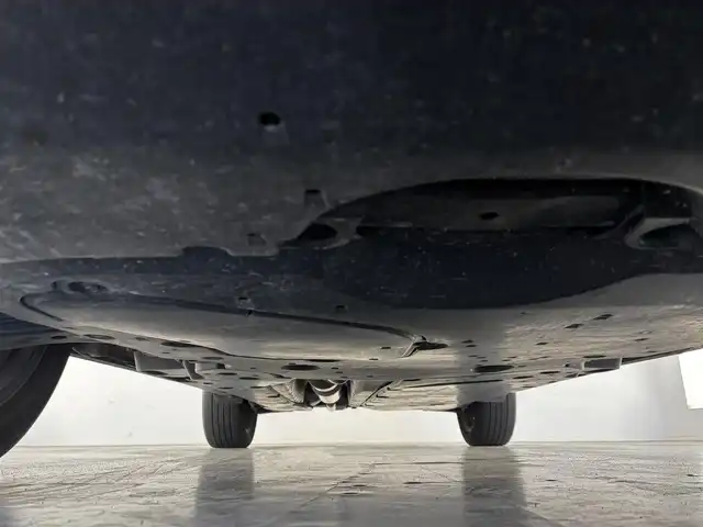 トヨタ ＲＡＶ４ アドベンチャー 長野県 2019(令1)年 3.9万km アティチュードブラックマイカ ・4WD/・純正ナビ/・バックカメラ/・ビルトインETC/・ユピテル前後ドラレコ/・デジタルインナーミラー/・フルセグTV/・Bluetooth/・追従機能付クルコン/・19インチアルミホイール/・衝突被害軽減システム/・横滑り防止機能/・電動パーキングブレーキ/・オートホールド機能/・ダウンヒルアシスト/・オートマチックハイビーム/・ステアリングヒーター/・ステアリングスイッチ/・革巻ステアリング/・前席シートヒーター・シートエアコン/・運転席パワーシート/・スマートキー/・プッシュスタート/・スペアキー/・取扱説明書/・保証書