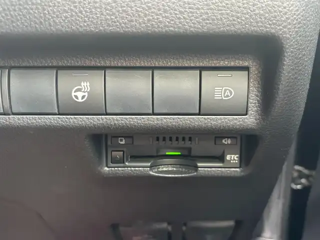 トヨタ ＲＡＶ４ アドベンチャー 長野県 2019(令1)年 3.9万km アティチュードブラックマイカ ・4WD/・純正ナビ/・バックカメラ/・ビルトインETC/・ユピテル前後ドラレコ/・デジタルインナーミラー/・フルセグTV/・Bluetooth/・追従機能付クルコン/・19インチアルミホイール/・衝突被害軽減システム/・横滑り防止機能/・電動パーキングブレーキ/・オートホールド機能/・ダウンヒルアシスト/・オートマチックハイビーム/・ステアリングヒーター/・ステアリングスイッチ/・革巻ステアリング/・前席シートヒーター・シートエアコン/・運転席パワーシート/・スマートキー/・プッシュスタート/・スペアキー/・取扱説明書/・保証書