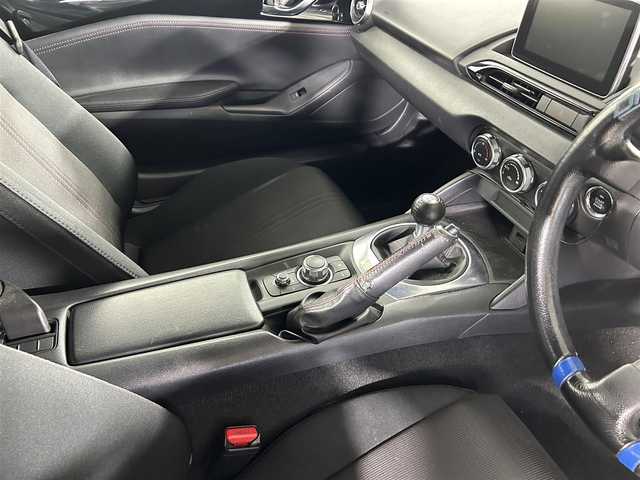 マツダ ロードスター S スペシャルパッケージ 佐賀県 2017(平29)年 10.9万km ジェットブラックマイカ 純正マツダコネクトナビ/社外レーダー（エムテックZER0700)/エアロパーツ/6速MT/バックカメラ/ドライブレコーダー/社外ステアリング/純正16インチアルミホイール/LEDヘッドライト/BOSEオーディオパイロット/ブラインドスポットモニター/リアクロストラフィックアラート/ハイビームコントロール/アダプティブ・フロントライティング・システム/ローダウン