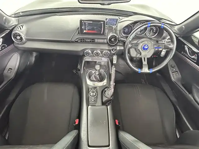 マツダ ロードスター S スペシャルパッケージ 佐賀県 2017(平29)年 10.9万km ジェットブラックマイカ 純正マツダコネクトナビ/社外レーダー（エムテックZER0700)/エアロパーツ/6速MT/バックカメラ/ドライブレコーダー/社外ステアリング/純正16インチアルミホイール/LEDヘッドライト/BOSEオーディオパイロット/ブラインドスポットモニター/リアクロストラフィックアラート/ハイビームコントロール/アダプティブ・フロントライティング・システム/ローダウン