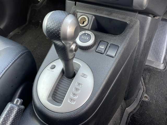 日産 エクストレイル 20S 徳島県 2007(平19)年 13.3万km ダイヤモンドブラック 純正HDD7型ナビ　HC307-A/（フルセグ/DISC/ラジオ/VTR）/バックカメラ/ハーフレザーシート/ダウンヒルアシストコントロール/純正ドアバイザー/電動格納ミラー/フォグライト/純正17インチアルミホイール/純正フロアマット/ダブルエアバック