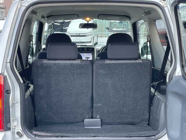 マツダ ＡＺ オフロード XC 道央・札幌 2011(平23)年 9.9万km シルキーシルバーメタリック ４WD/社外メモリーナビ/CD/DVD/BT/フルセグ/ETC/トランスファー切替/シートカバー/リモコンキー/ハロゲンヘッドライト/フォグランプ/電動格納ミラー/ドアバイザー/社外AW付夏タイヤ積込/175/80/R16/2019年/山3mm