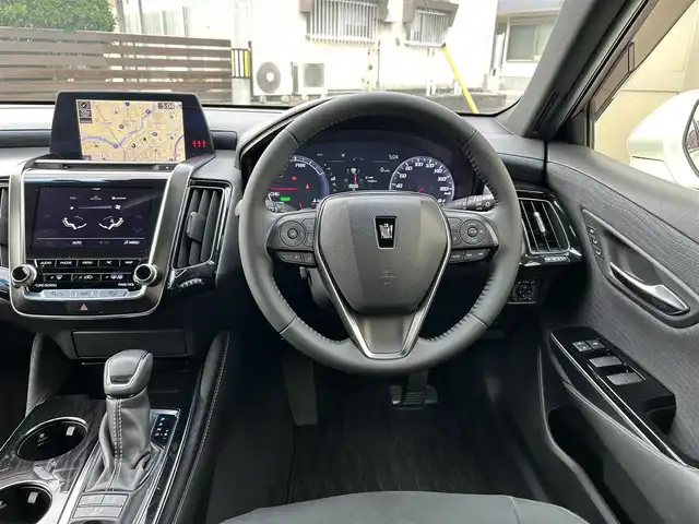トヨタ クラウン ハイブリッド G 愛知県 2018(平30)年 3.8万km ホワイトパールクリスタルシャイン ワンオーナー/メーカーナビ/（CD/DVD/BT/USB/SD/Miracast）/フルセグTV/全方位カメラ/トヨタセーフティセンス/BSM/パーキングアシスト/前席パワーシート/前席シートヒーター/ハンドルヒーター/ETC2.0/ドライブレコーダー/リアサンシェード/パドルシフト/純正ドアバイザー/純正フロアマット/LEDヘッドライト