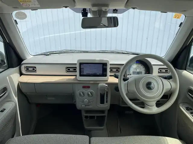 スズキ ラパン S 滋賀県 2018(平30)年 3.3万km シフォンアイボリーメタリック 純正メモリナビ/・AM/FM/・CD/DVD/・USB/SD/iPod/・Bluetooth/・フルセグTV/バックカメラ/ETC/ドライブレコーダー/シートヒーター/衝突軽減ブレーキ/LEDヘッドライト/オートライト/スタッドレスタイヤ積み込み