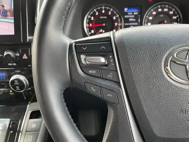 トヨタ アルファード S Cパッケージ 千葉県 2019(令1)年 5.7万km ブラック ワンオーナー/モデリスタエアロ(F/S/R)/サンルーフ/黒レザーシート/JBLプレミアムサウンドシステム/純正9インチナビ/・CD/DVD/MSV/Bluetooth/フルセグ/純正リアエンターテイメントシステム/パノラミックビューカメラ/両後パワースライドドア/パワーバックドア/デジタルインナーミラー/前席パワーシート/前席シートヒーター/前席シートベンチレーション/スマートキー/ステアリングヒーター/トヨタセーフティーセンス/・プリクラッシュセーフティー/・レーンキープアシスト/・パーキングサポートブレーキ/・ロードサインアシスト/・リヤクロストラフィックアラート/・ブラインドスポットモニター/・オートマチックハイビーム/・アダプティブクルーズコントロール/前後コーナーセンサー/ウッドコンビステアリング/三眼LEDヘッドライト/純正18インチアルミホイール/社外前後ドライブレコーダー/ビルトインETC2.0/サイド＆カーテンエアバッグ
