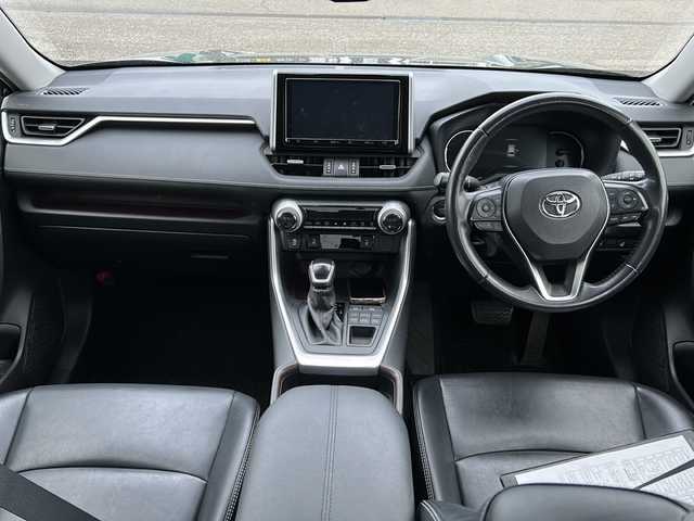 トヨタ ＲＡＶ４ G 新潟県 2020(令2)年 8.2万km アティチュードブラックマイカ 純正（ナビ・BT・ETC）/フルセグTV/黒皮シート/バックシート/パワーシート/シートヒーター/パワーリアゲート/ドライブレコーダー/プッシュスタート/車線逸脱警報/ステアリングヒーター/パーキングサポートブレーキ