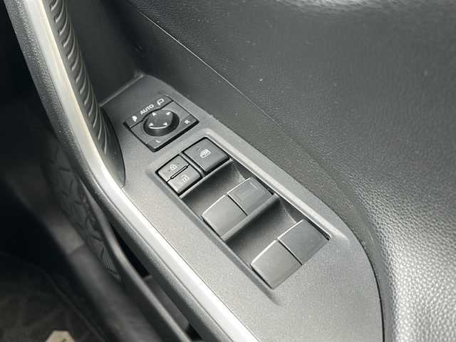 トヨタ ＲＡＶ４ G 新潟県 2020(令2)年 8.2万km アティチュードブラックマイカ 純正（ナビ・BT・ETC）/フルセグTV/黒皮シート/バックシート/パワーシート/シートヒーター/パワーリアゲート/ドライブレコーダー/プッシュスタート/車線逸脱警報/ステアリングヒーター/パーキングサポートブレーキ