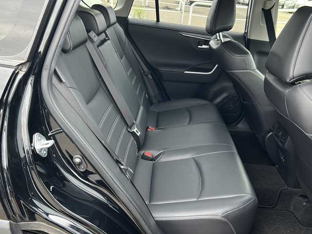 トヨタ ＲＡＶ４ G 新潟県 2020(令2)年 8.2万km アティチュードブラックマイカ 純正（ナビ・BT・ETC）/フルセグTV/黒皮シート/バックシート/パワーシート/シートヒーター/パワーリアゲート/ドライブレコーダー/プッシュスタート/車線逸脱警報/ステアリングヒーター/パーキングサポートブレーキ