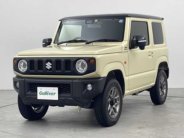 スズキ ジムニー XC 三重県 2022(令4)年 1.9万km シフォンアイボリーメタリックブラック2トーンルーフ 禁煙車/ワンオーナー/アルパイン9型ナビ/・AppleCarplay・AndroidAuto・CD・DVD/・HDMI・BT・フルセグTV・AM・FM/バックカメラ/衝突軽減/レーンキープ/横滑り防止装置/アイドリングストップ/クルーズコントロール/運転席・助手席シートヒーター/LEDヘッドライト/フォグライト/革巻きステアリング/純正フロアマット/純正16インチアルミ/スペアキー/前後ドラレコ/ビルトインETC/取扱説明書/保証書