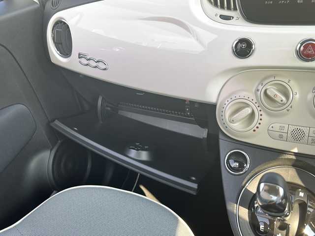 フィアット ５００ 1．2 ポップ 佐賀県 2018(平30)年 7.8万km ボサノバホワイト ETC/Bluetooth/AUX/USB入力端子/フロアマット純正/エアバックW＋サイド/横滑り防止装置/盗難防止装置/ステアリングスイッチ/革巻きステアリング/パワーステアリング/パワーウィンドウ/保証書/取扱説明書／記録簿