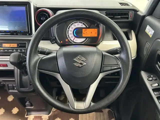スズキ スペーシア HYBRID X 鹿児島県 2018(平30)年 6.3万km ピュアホワイトP 社外ナビ/(フルセグTV/Bluetooth/DVD/CD)/バックカメラ/衝突軽減ブレーキ/横滑り防止　/運転席シートヒーター/後席サーキュレーター/ロール式サンシェード/両側パワースライドドア/ドライブレコーダー/ETC/オートライト/電動格納ミラー/社外アルミホイール/社外フロアマット/ベンチシート/アイドリングストップ