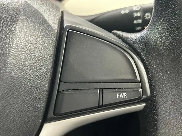 スズキ スペーシア HYBRID X 鹿児島県 2018(平30)年 6.3万km ピュアホワイトP 社外ナビ/(フルセグTV/Bluetooth/DVD/CD)/バックカメラ/衝突軽減ブレーキ/横滑り防止　/運転席シートヒーター/後席サーキュレーター/ロール式サンシェード/両側パワースライドドア/ドライブレコーダー/ETC/オートライト/電動格納ミラー/社外アルミホイール/社外フロアマット/ベンチシート/アイドリングストップ