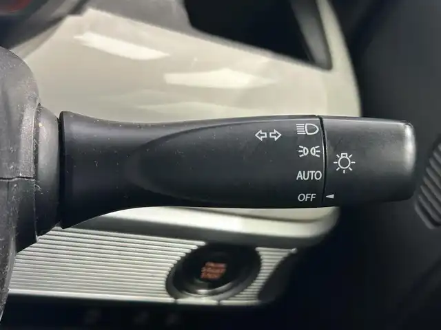 スズキ スペーシア HYBRID X 鹿児島県 2018(平30)年 6.3万km ピュアホワイトP 社外ナビ/(フルセグTV/Bluetooth/DVD/CD)/バックカメラ/衝突軽減ブレーキ/横滑り防止　/運転席シートヒーター/後席サーキュレーター/ロール式サンシェード/両側パワースライドドア/ドライブレコーダー/ETC/オートライト/電動格納ミラー/社外アルミホイール/社外フロアマット/ベンチシート/アイドリングストップ