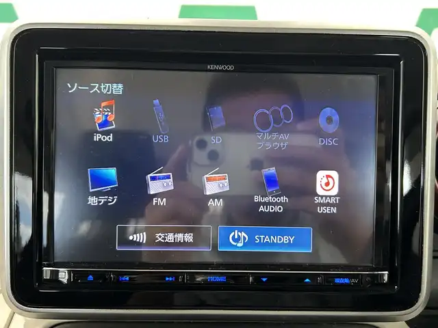スズキ スペーシア HYBRID X 鹿児島県 2018(平30)年 6.3万km ピュアホワイトP 社外ナビ/(フルセグTV/Bluetooth/DVD/CD)/バックカメラ/衝突軽減ブレーキ/横滑り防止　/運転席シートヒーター/後席サーキュレーター/ロール式サンシェード/両側パワースライドドア/ドライブレコーダー/ETC/オートライト/電動格納ミラー/社外アルミホイール/社外フロアマット/ベンチシート/アイドリングストップ