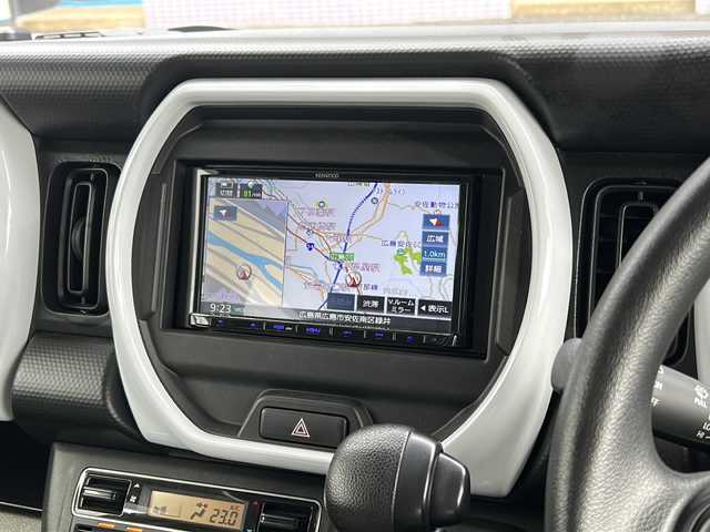 スズキ ハスラー HYBRID G 広島県 2023(令5)年 0.9万km シフォンアイボリーM 禁煙/社外ナビ/CD/DVD/DTV/Bluetooth/バックカメラ/シートヒーター /コーナーセンサー /アイドリングストップ/レーンキープ/スマートキー/プッシュスタート /ビルトインETC/ドライブレコーダー/フロアマット/ドアバイザー/ステアリングスイッチ