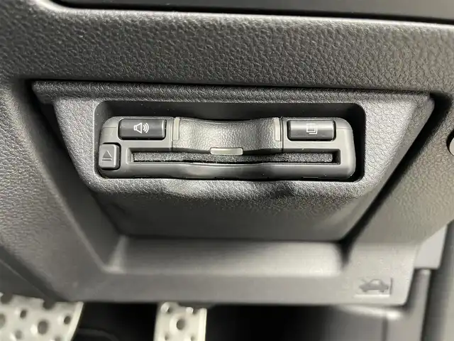 スバル レヴォーグ 1．8GT－H EX 愛知県 2021(令3)年 1.2万km クリスタルホワイトP 11.6インチ大型センターインフォメーションディスプレイナビ/Bluetooth　フルセグTV USB/AppleCarPlay AndroidAuto/純正オプションフルエアロ　/純正オプションフロントグリル　/アイサイトＸ/レーダークルーズコントロール/ビークルダイナミクスコントロール/エマージェンシーブレーキ/ドライバーモニタリングシステム/レーンキープアシスト/コーナーセンサー/パドルシフト/デジタルインナーミラー/LEDオートヘッドライト/パワーバックドア　/フロントカメラ/サイドカメラ/バックカメラ　/スペアキー/オートビークルホールド/ホイールロックナット/運転席ポジションメモリーパワーシート/助手席パワーシート/全席シートヒーター/純正18インチAW/純正ドライブレコーダー　/純正ＥＴＣ２．０　/純正フロアマット/純正カーゴマット/BALMINUM製17インチAW付BLIZZAK VRX3スタッドレスタイヤ4本積込