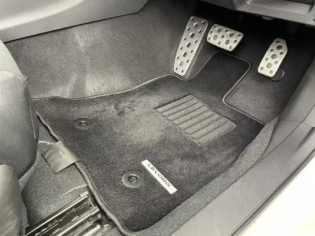 スバル レヴォーグ 1．8GT－H EX 愛知県 2021(令3)年 1.2万km クリスタルホワイトP 11.6インチ大型センターインフォメーションディスプレイナビ/Bluetooth　フルセグTV USB/AppleCarPlay AndroidAuto/純正オプションフルエアロ　/純正オプションフロントグリル　/アイサイトＸ/レーダークルーズコントロール/ビークルダイナミクスコントロール/エマージェンシーブレーキ/ドライバーモニタリングシステム/レーンキープアシスト/コーナーセンサー/パドルシフト/デジタルインナーミラー/LEDオートヘッドライト/パワーバックドア　/フロントカメラ/サイドカメラ/バックカメラ　/スペアキー/オートビークルホールド/ホイールロックナット/運転席ポジションメモリーパワーシート/助手席パワーシート/全席シートヒーター/純正18インチAW/純正ドライブレコーダー　/純正ＥＴＣ２．０　/純正フロアマット/純正カーゴマット/BALMINUM製17インチAW付BLIZZAK VRX3スタッドレスタイヤ4本積込