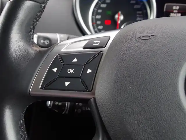 メルセデス・ベンツ ゲレンデヴァーゲン Ｇ３５０ｄ 埼玉県 2017(平29)年 3.1万km ポーラホワイト ブラックレザーシート/アダプティブクルーズコントロール/ラグジュアリーパッケージ/harman/kardon/スライディングルーフ/CarPlay/パークセンサー/ブラインドスポットモニター/バックカメラ/純正ナビ/ドラレコ/ETC/フルセグTV/シートヒーター/シートポジションメモリー機能