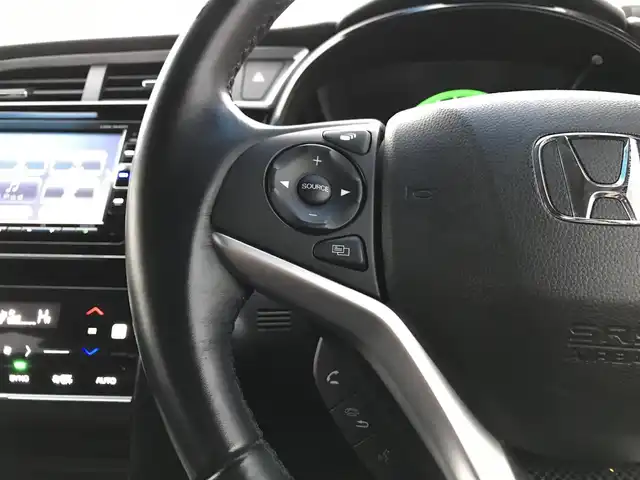 ホンダ シャトル ハイブリッド Z ホンダセンシング 鳥取県 2018(平30)年 8.9万km ホワイトオーキッドパール 純正ナビ/フルセグ/CD/DVD/BT/バックカメラ・ETC/ホンダセンシング/レーンキープアシスト/レーダークルーズコントロール/ハーフレザーシート/ドライブレコーダー/LEDヘットライト/フォグライト/純正16インチアルミホイール/パドルシフト/プッシュエンジンスタート/スペアキー/純正フロアマット/ドアバイザー/保証書・取扱説明書