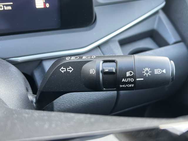 日産 ノート X 佐賀県 2023(令5)年 2万km ガーネットレッド ワンオーナー/純正ナビ/フルセグテレビ/Bluetooth/バックカメラ・全方位カメラ/オートライト/オートエアコン/プッシュスタート/衝突軽減システム/クルーズコントロール/スマートキー/オートブレーキホールド/ETC/純正フロアマット/クリアランスソナー/ステアリングリモコン/取扱説明書/保証書