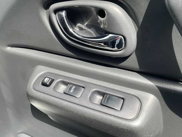 スズキ ジムニー ランドベンチャー 長野県 2016(平28)年 3.8万km パールホワイト ４WD　/AM/FM/CD　/USB入力端子　/ドライブレコーダー　/ステアリングスイッチ　/シートヒーター　/電動格納ミラー　/LEDヘッドライト　/衝突軽減システム　/横滑り防止　/サマータイヤ車載